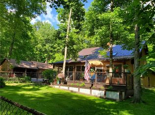 12526 Shoshone Dr, Conneaut Lake, PA 16316