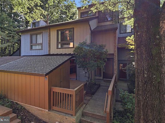 2nd image of 11908 Escalante Ct