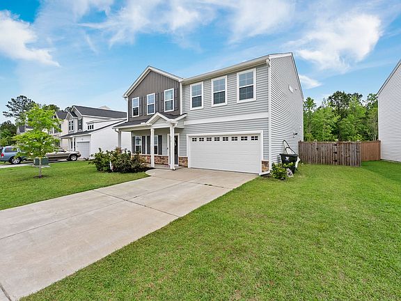 3rd image of 212 Torslanda Ln