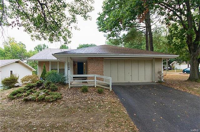 1st image of 2066 Pheasant Run Dr