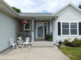 S12930 Ivy Ln, Spring Green, WI 53588