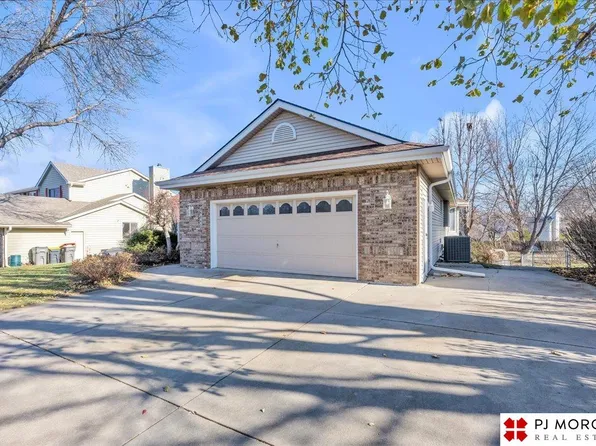 6840 S 44th St, Lincoln, NE 68516