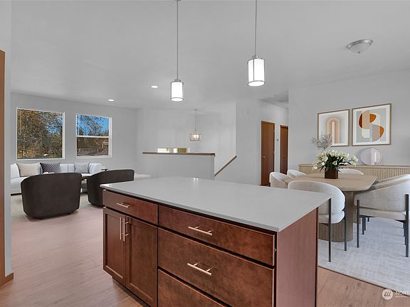 4th image of 4714 88th Street NE