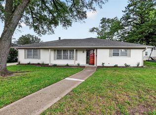 317 N Madison St, Madisonville, TX 77864