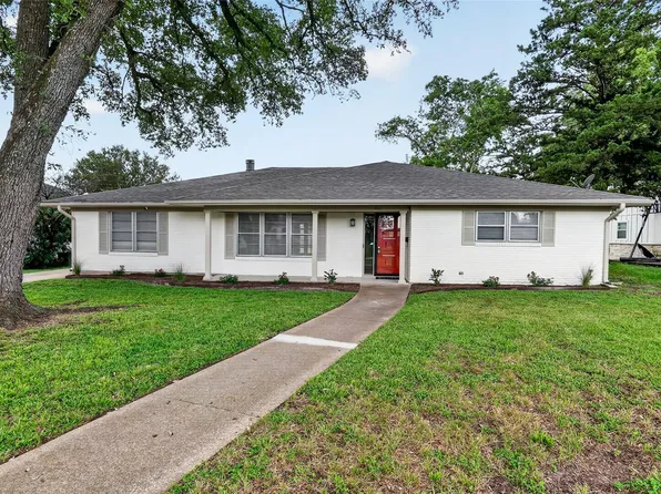 317 N Madison St, Madisonville, TX 77864