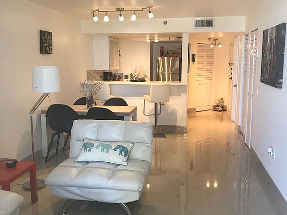 4th image of 5880 Collins Ave APT 706
