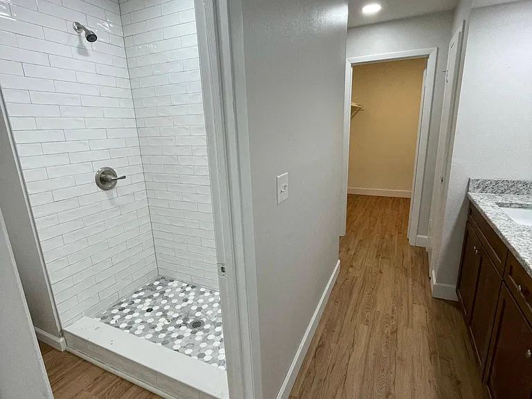 3604 Dovetail Ln N — Photo 12