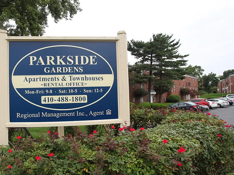 Parkside Gardens Apartments and Townhouses — Photo 34