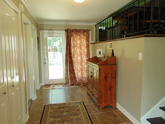 2nd image of 615 Crestwood Dr