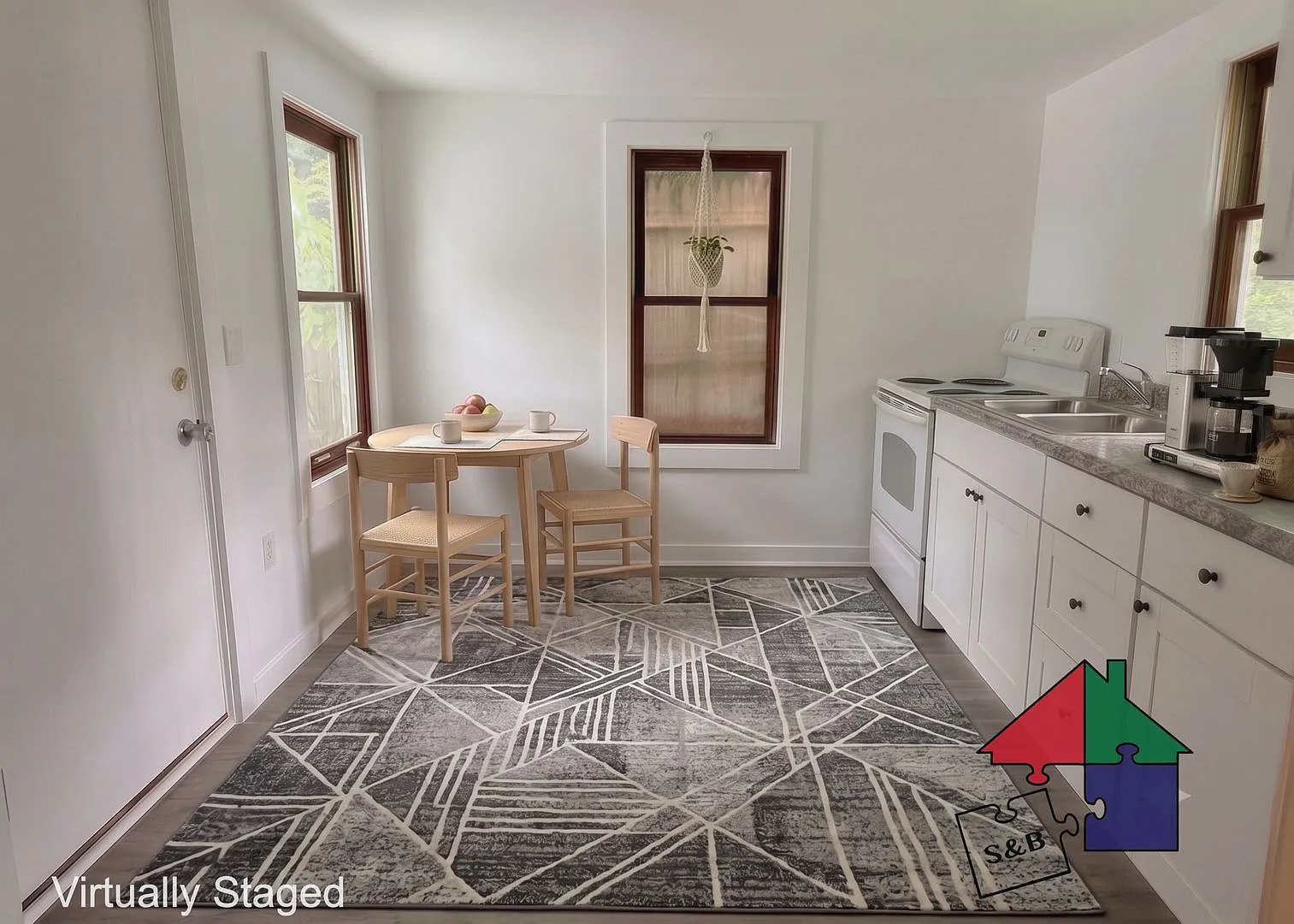 214-216 Pine St — Photo 3