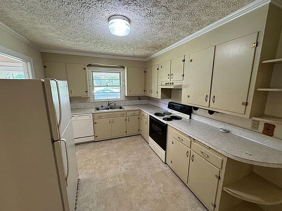 3rd image of 1253 S Dry Valley Rd