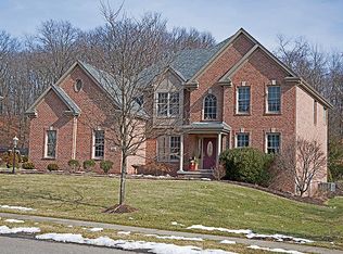 224 Dorsay Valley Dr, Cranberry Township, PA 16066