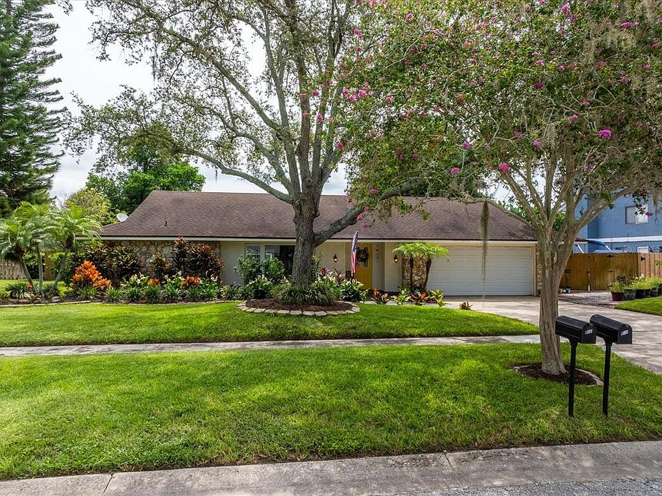 1st image of 102 HILLCREST DRIVE