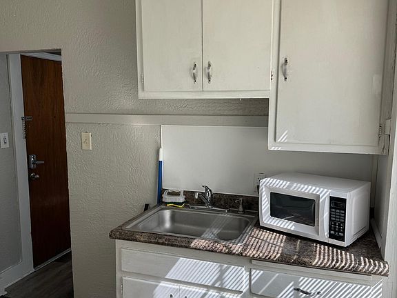 3rd image of 117 N Gordy St #5