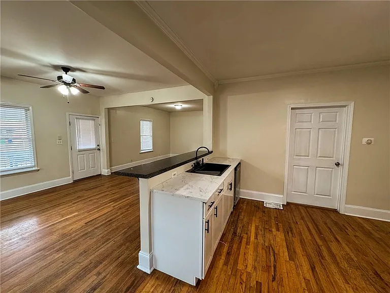 1637 Columbia Dr — Photo 18