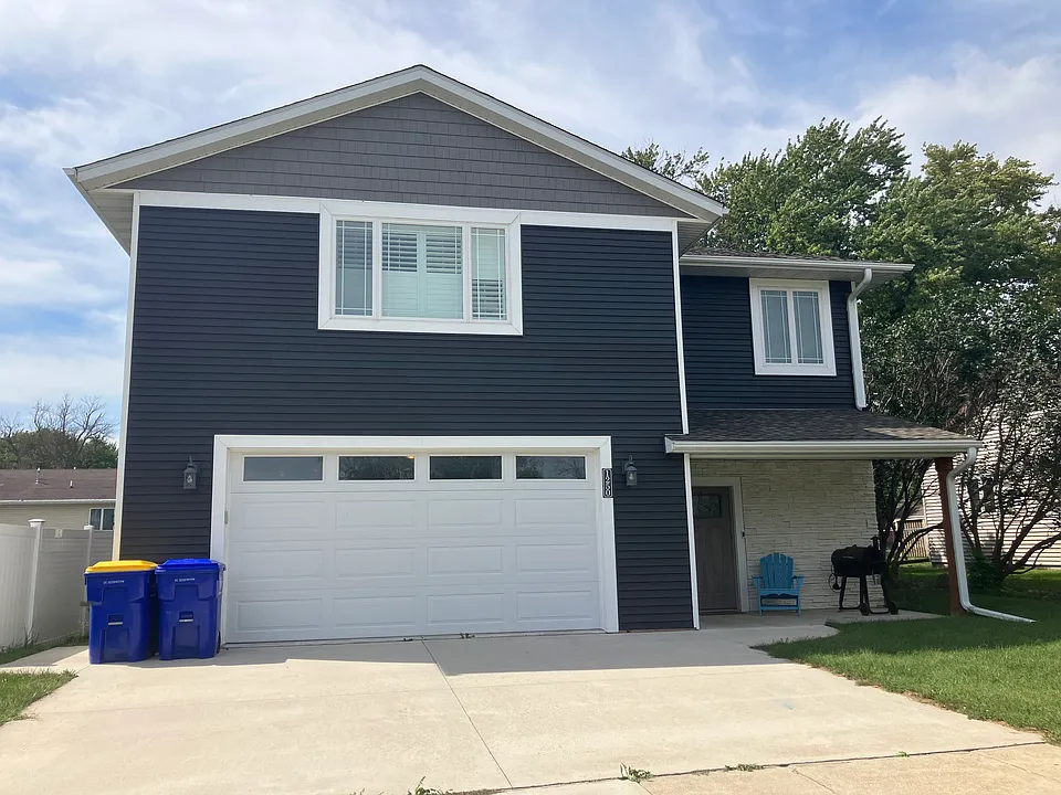 1250 Allen Ave