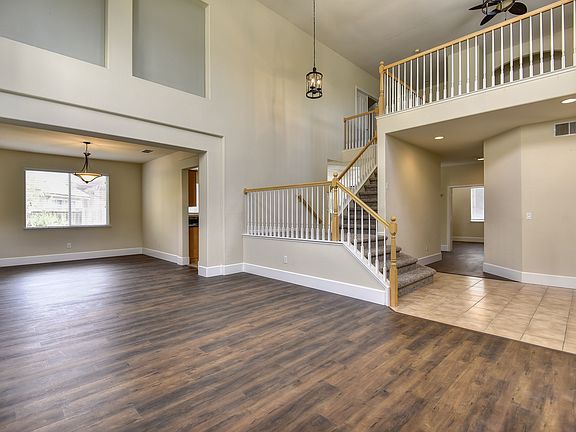 4th image of 501 Lyman Cir