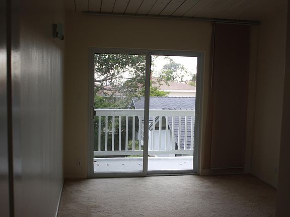 Other bedroom. Old photo before the flooring was changed to LVP/
