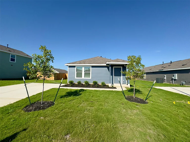 2210 Cyclone Dr — Photo 27