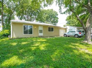 1814 N Vista Dr, Independence, MO 64058