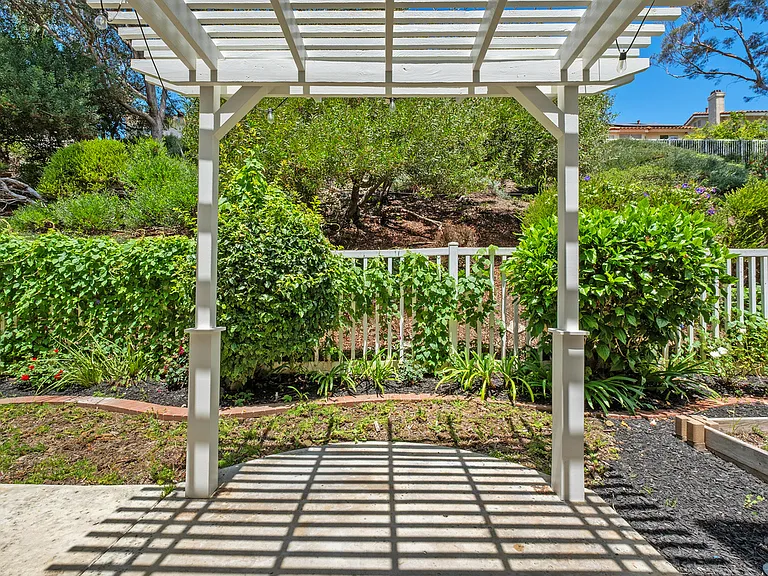29441 Castle Rd — Photo 15