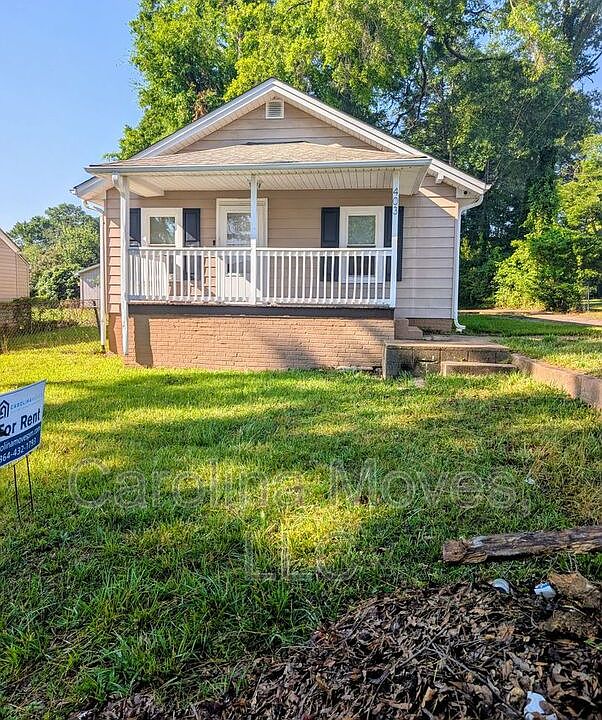 1st image of 403 McCrary St