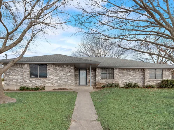 1078 N Maple St, Muenster, TX 76252