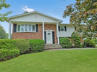 27 Argow Pl, Nanuet, NY 10954