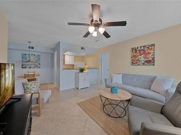 4315 27th CT SW #201, NAPLES, FL 34116