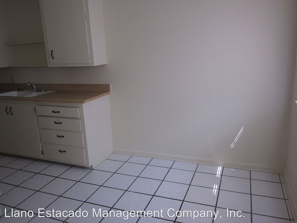 1st image of 2602 6th Ave APT 3