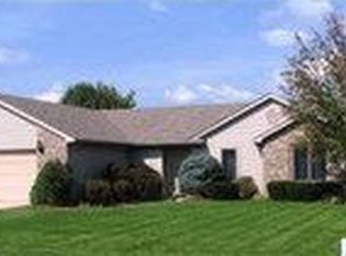7909 Woodcreek Ln, Fort Wayne, IN 46815