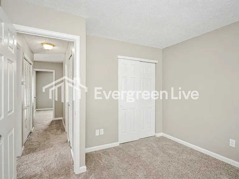 4919 Lewiston Dr — Photo 11