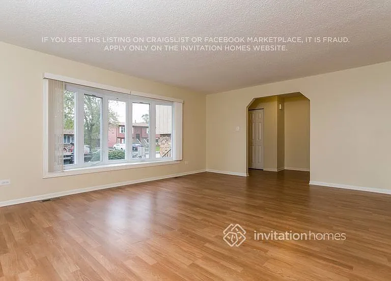 5138 Riverside Dr — Photo 3
