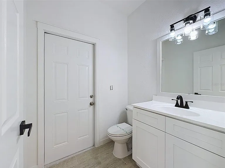 16710 Caribbean Breeze Way — Photo 7