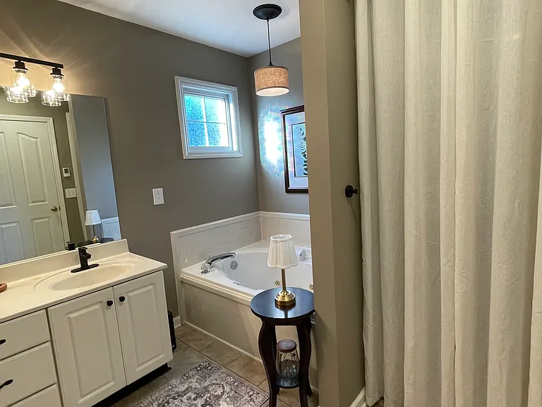 2407 Colfax Dr — Photo 7
