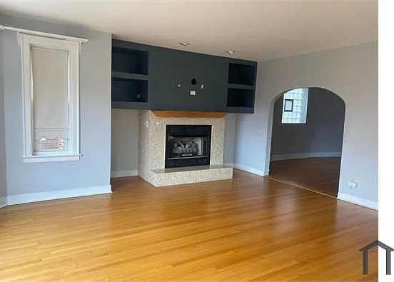6825 S Crandon Ave #2 — Photo 2