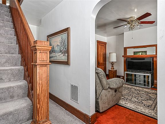 5th image of 3627 Childs St