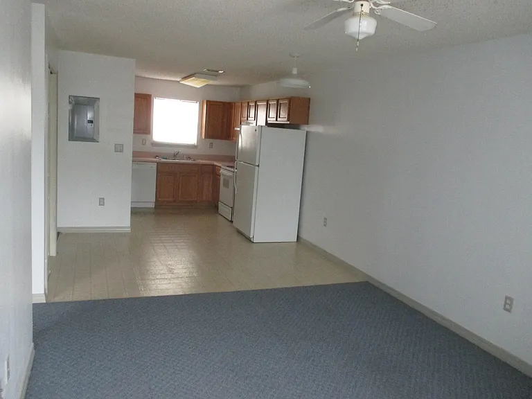 912 Valley Rd #912 — Photo 2