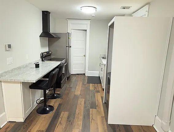 2nd image of 55 Suydam St Floor 2