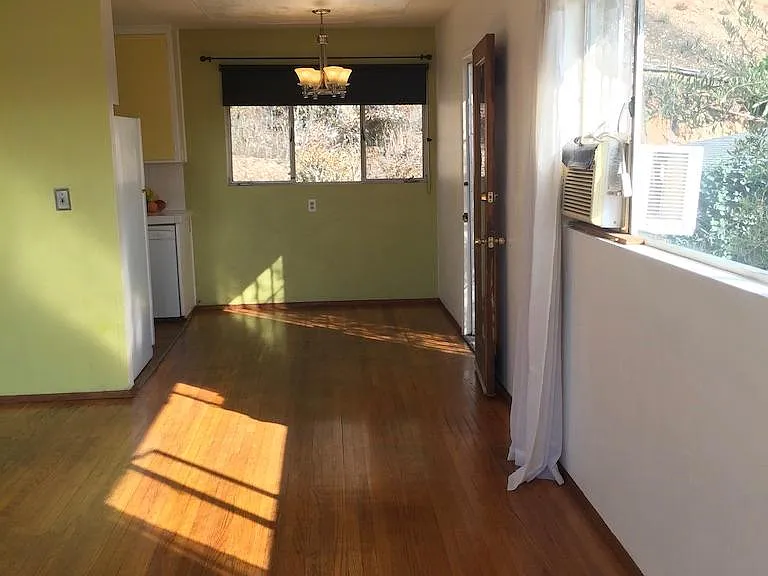 8006 Culowee St — Photo 2