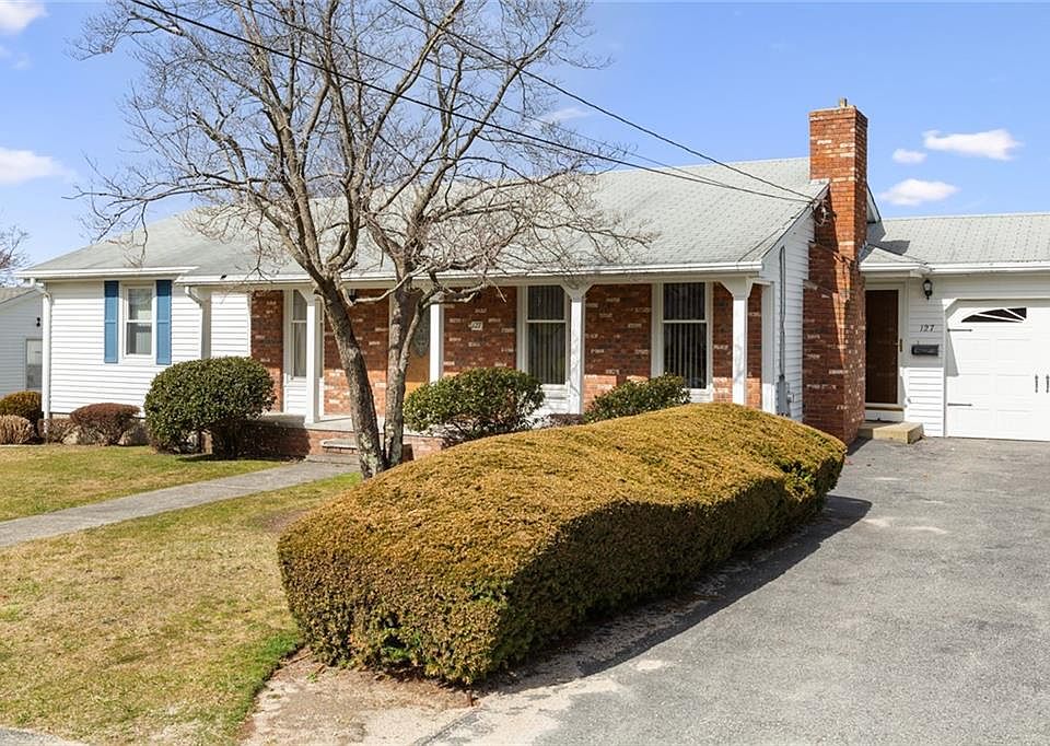 127 Brayton Ave, Cranston, RI 02920 Zillow