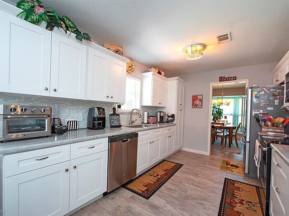 3rd image of 1738 Ashford Hollow Ln