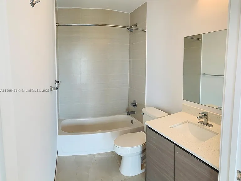 38 NW 7th Ave #405 — Photo 5