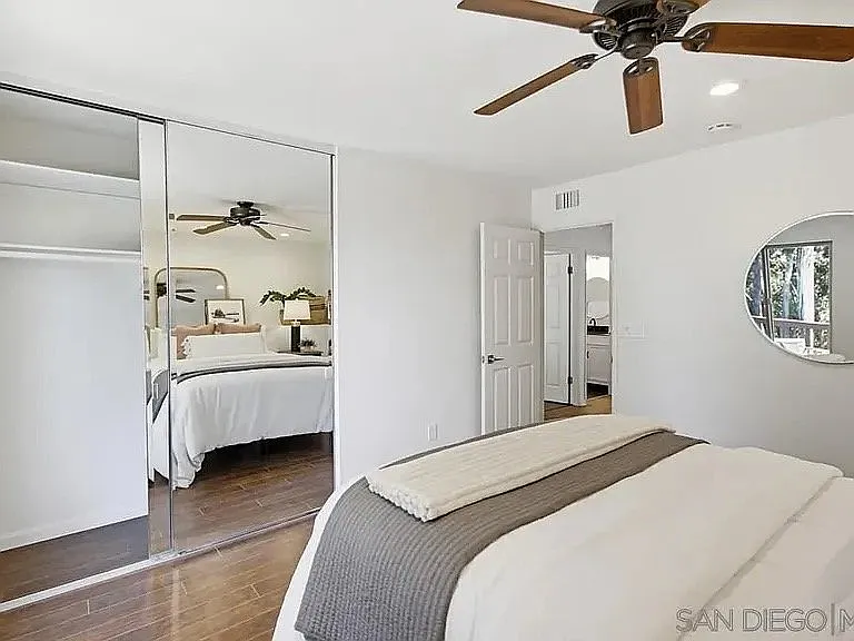 10260 Meadowview Dr — Photo 11