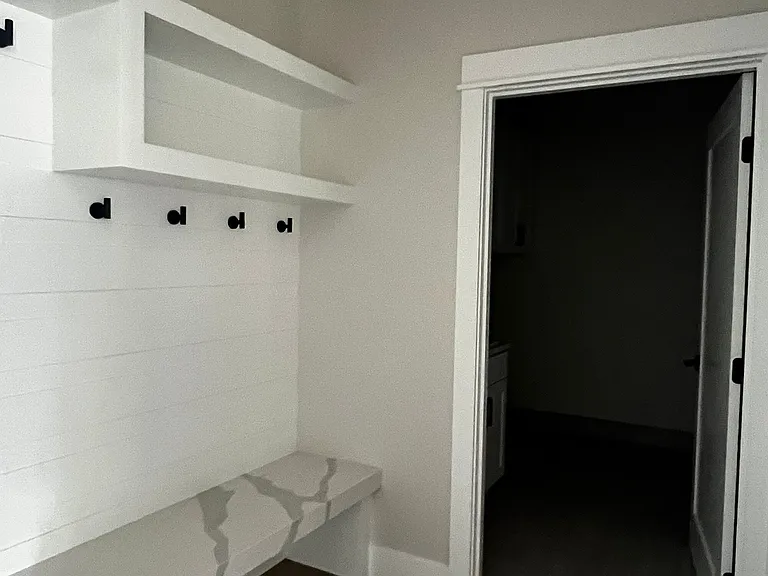 2326 Siena Ave — Photo 5