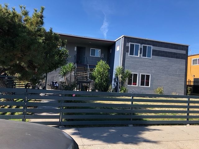 1st image of 2756 N Conejo Dr