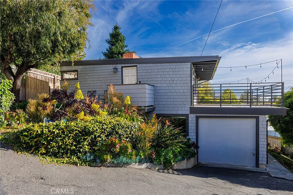 3 bed, 1.5 bath, 1100 sqft, $6,750 — Photo 2