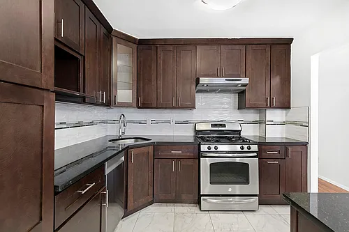 31-31 42nd St #3 Photo 1