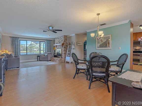4th image of 841 Pine Forest Trl W
