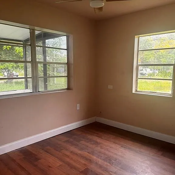1718 Kentucky Ave — Photo 7